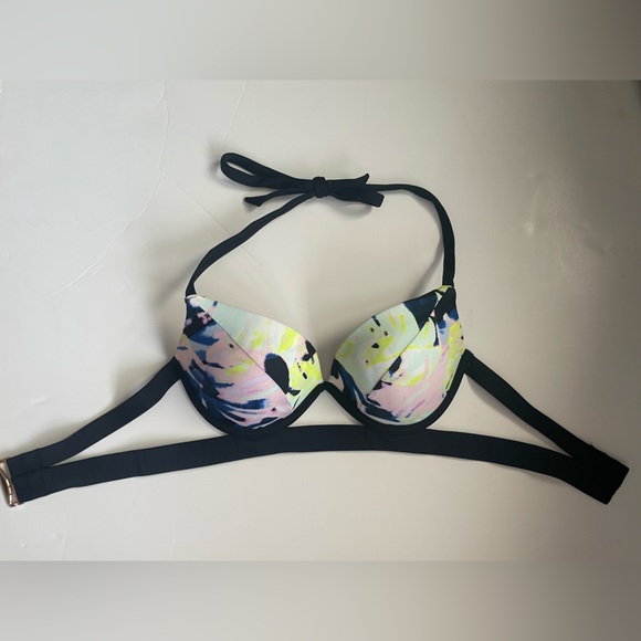 Victoria's Secret Other - Victoria’s Secret The Hottie Halter Bikini Top